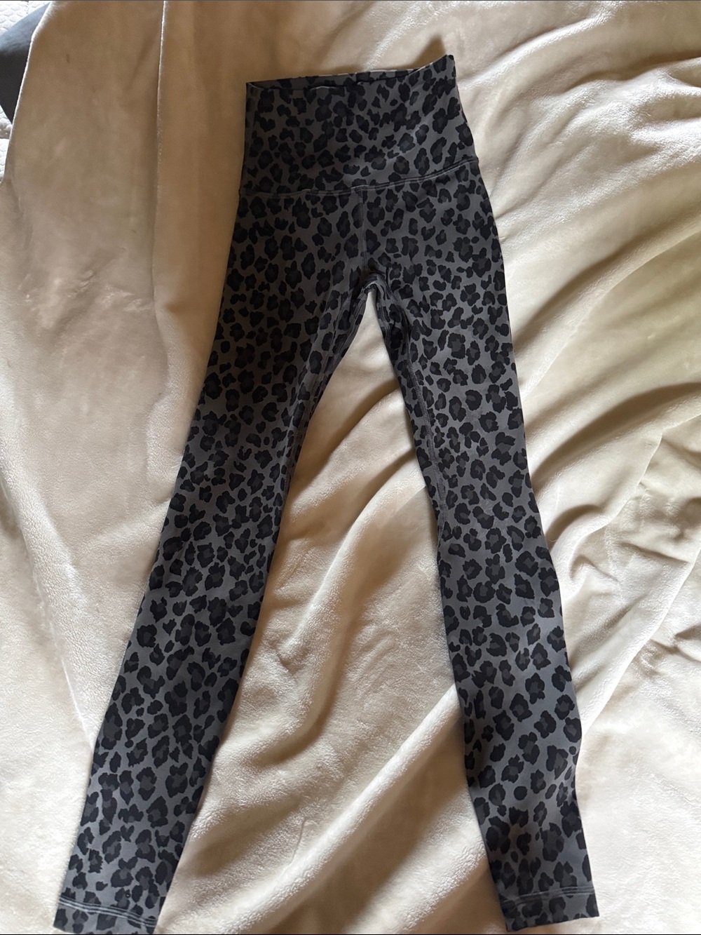lululemon athletica Girls' Charcoal and Black Leopard Print Leggings